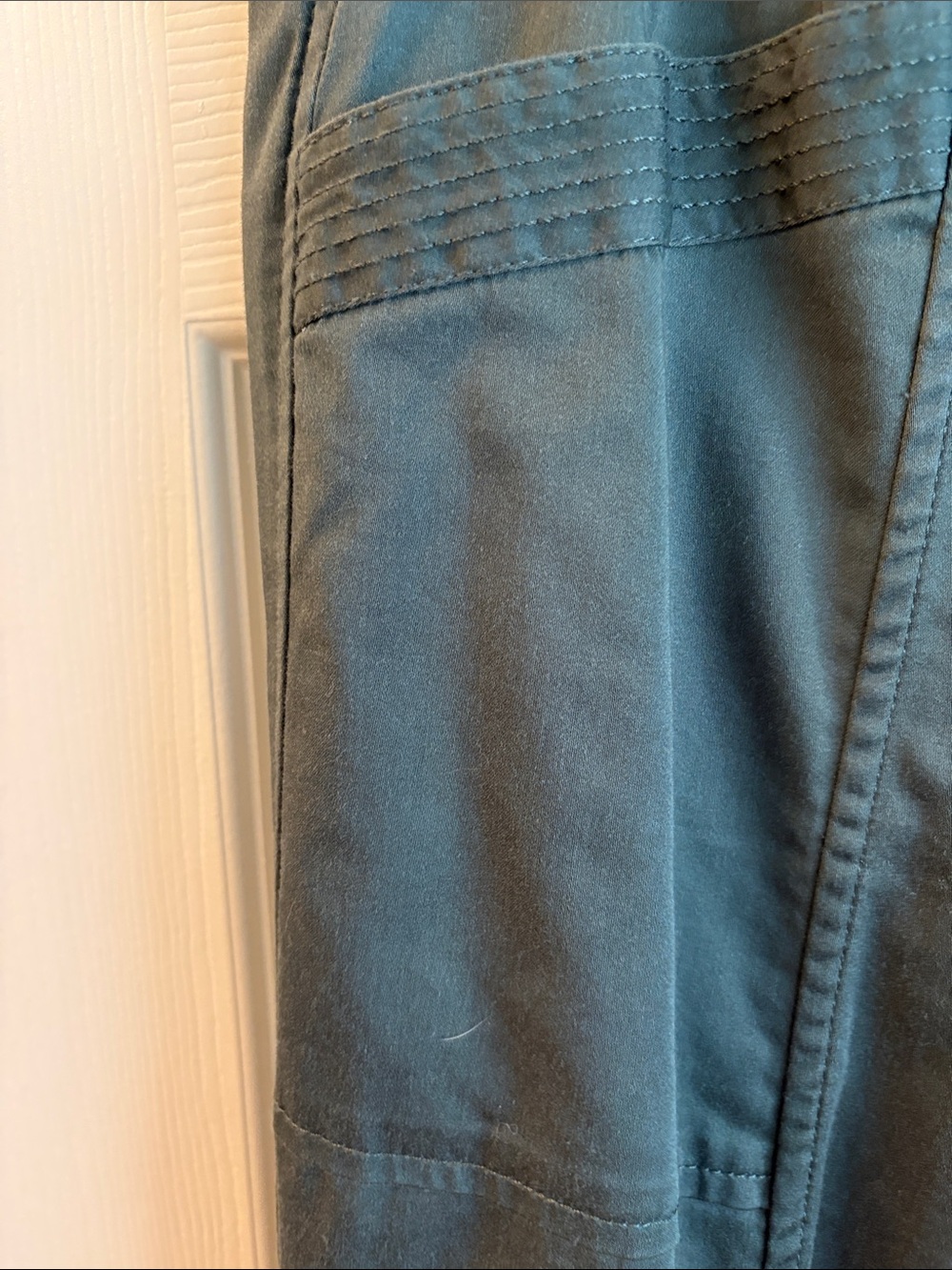 Lou & Grey NWT dark olive green pants size M - Picture 4 of 8